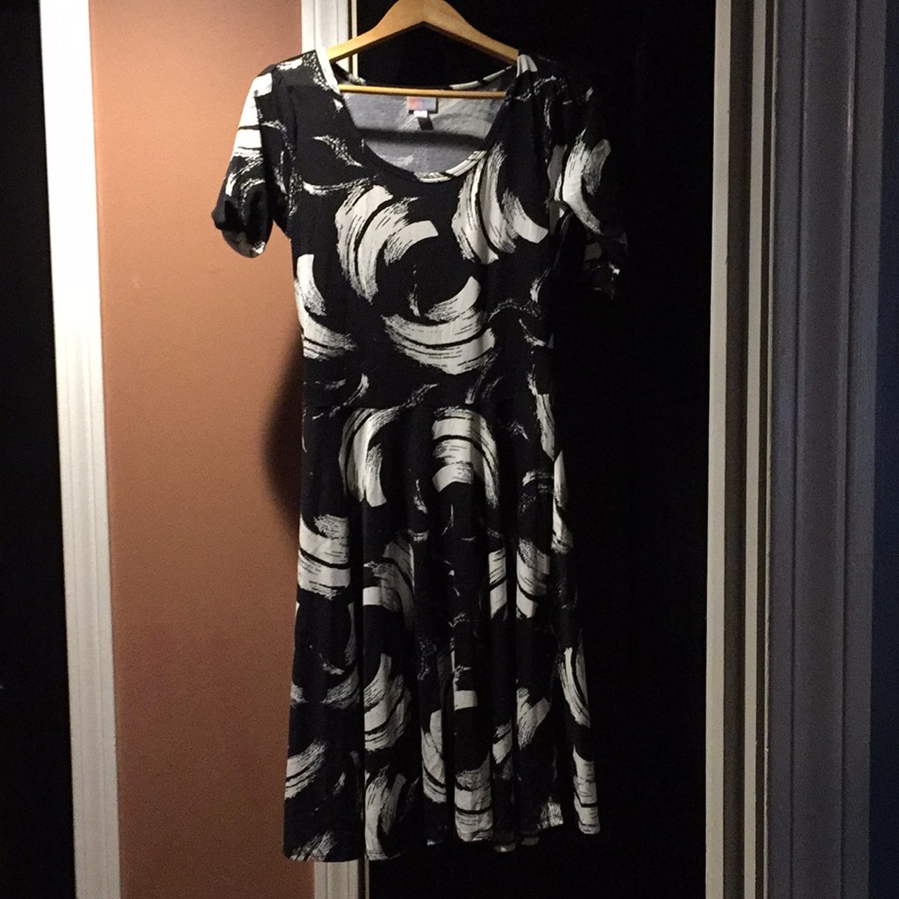 LulaRoe Black & White Nicole Dress